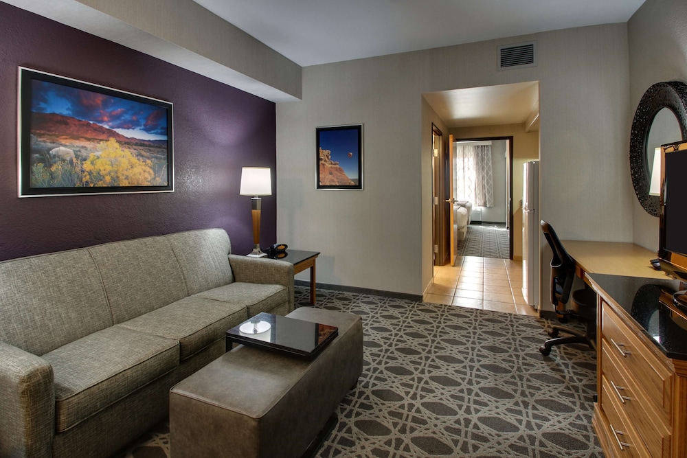 Drury Inn and Suites Albuquerque North 28/50