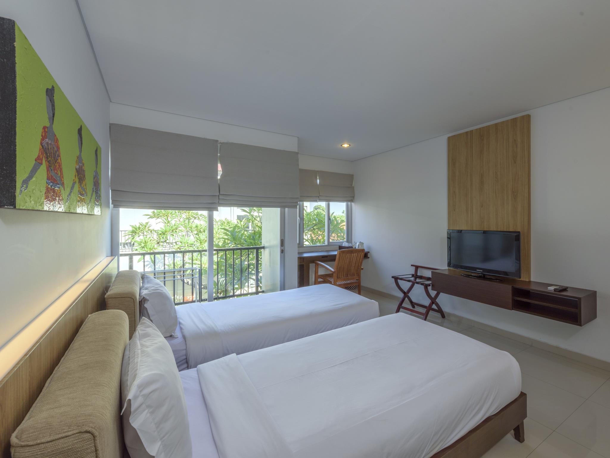 Mi Casa Residence 3/23