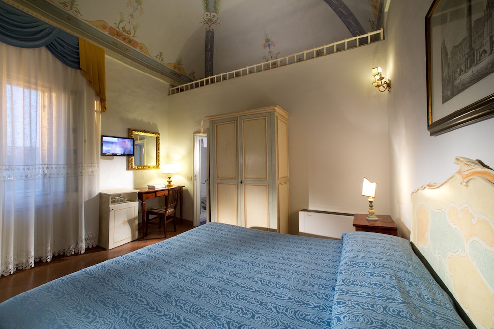 Palazzo di Valli 12/72