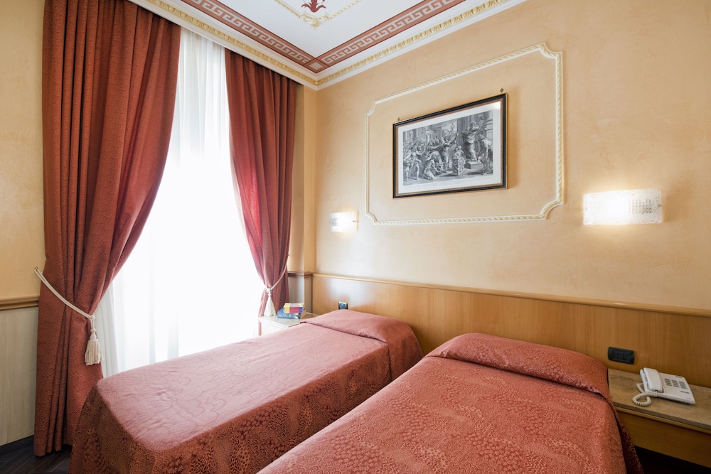 Marco Polo Hotel 27/52