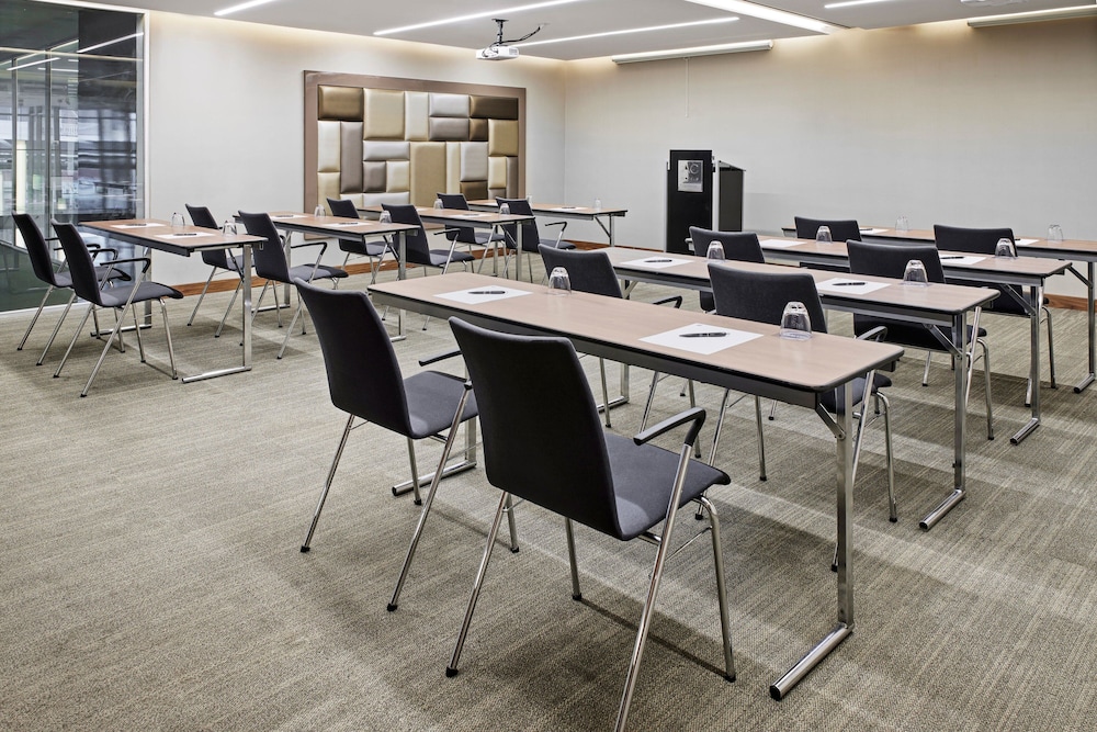 AC Hotel by Marriott Panama City 40/48