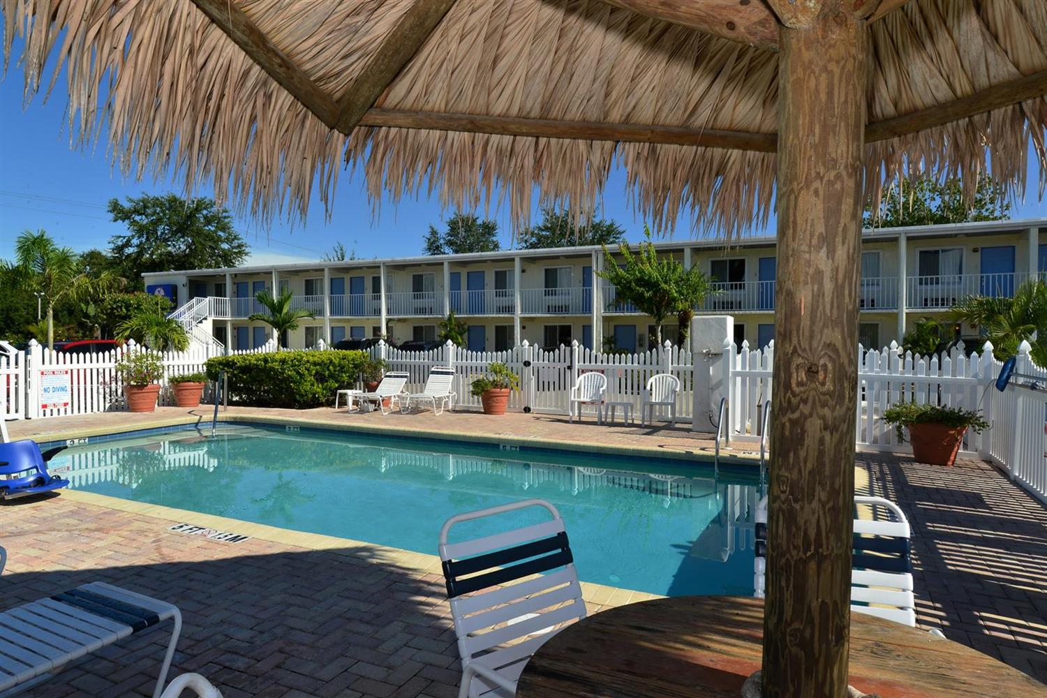 Americas Best Value Inn Bradenton Sarasota 27/27