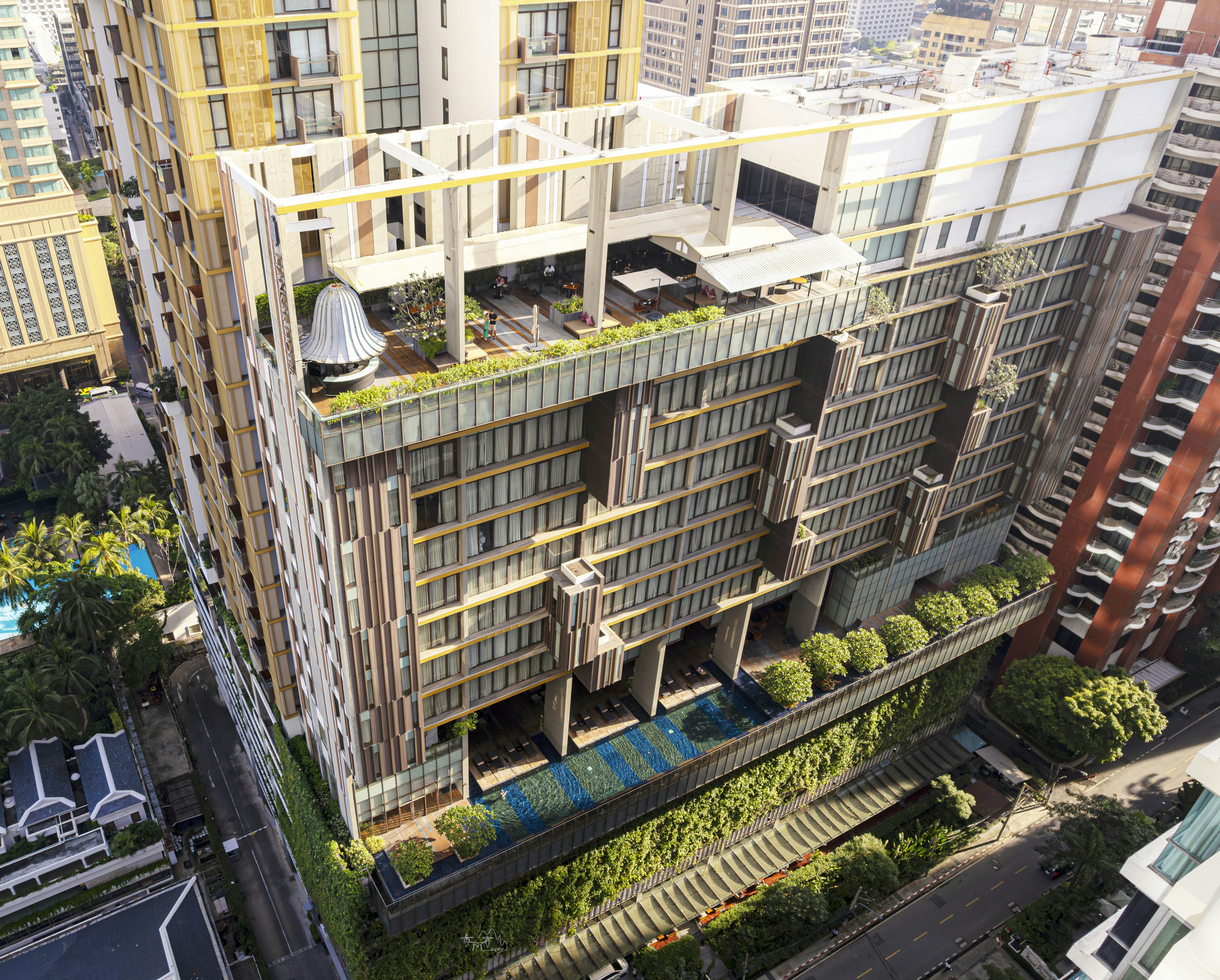 HANSAR BANGKOK 4/83