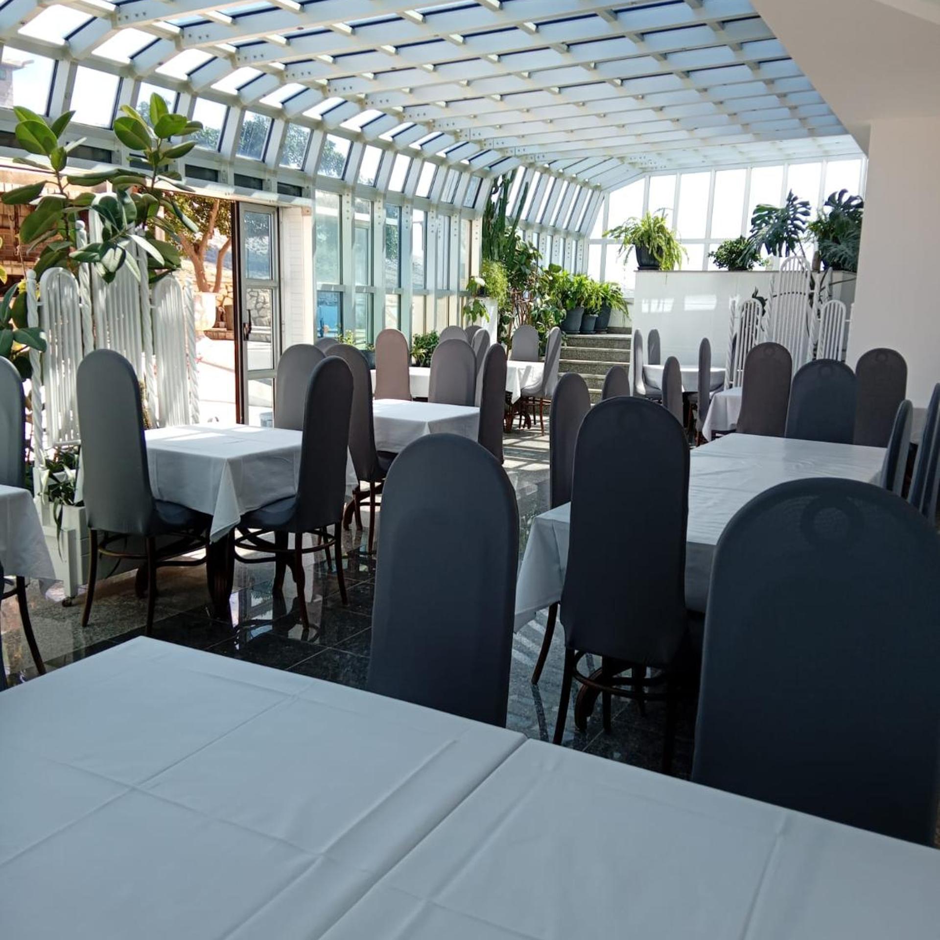 Biser Hotel 35/55