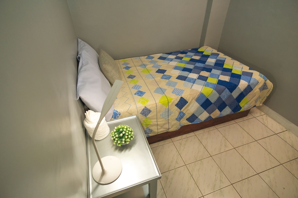 Mellow Apartelle And Tourist Inn 13/22