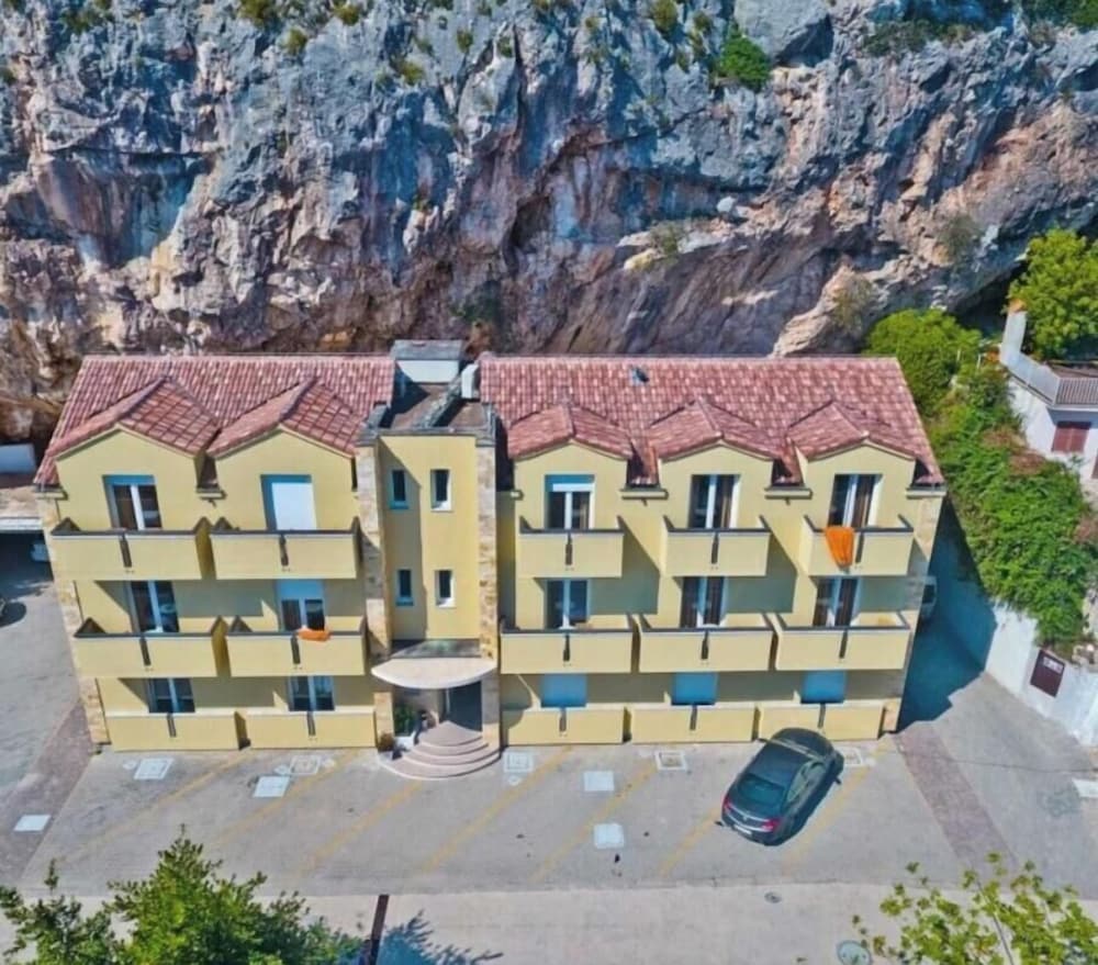 Boutique Beach Resort Podstine 2/50
