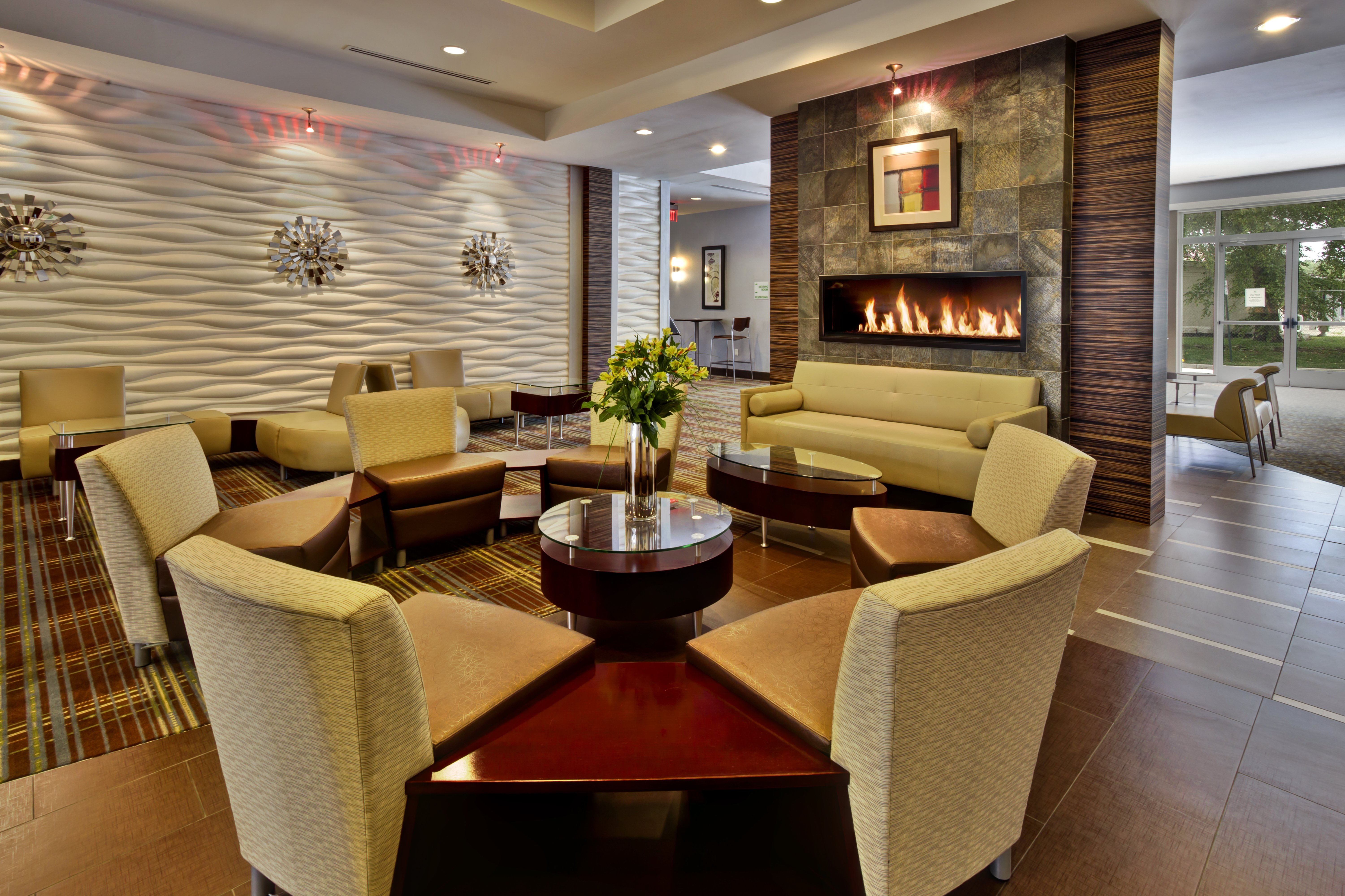 Holiday Inn Detroit Metro Airport 23/58