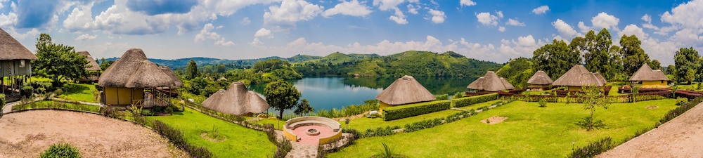 Crater Safari Lodge 35/50