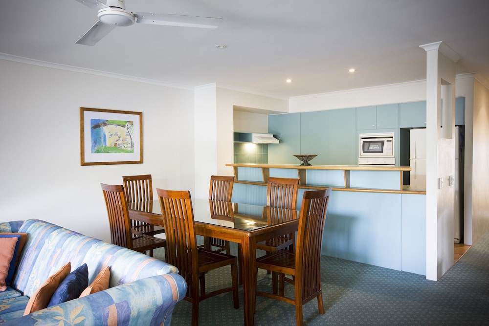 Breakfree Diamond Beach Broadbeach 76/78
