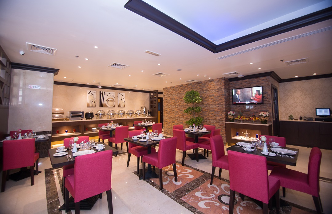 restaurant cafeteria