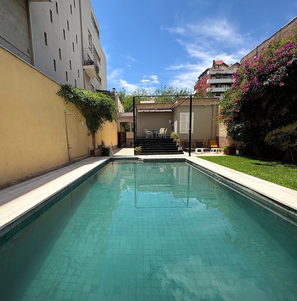 Crillon Mendoza 65/67