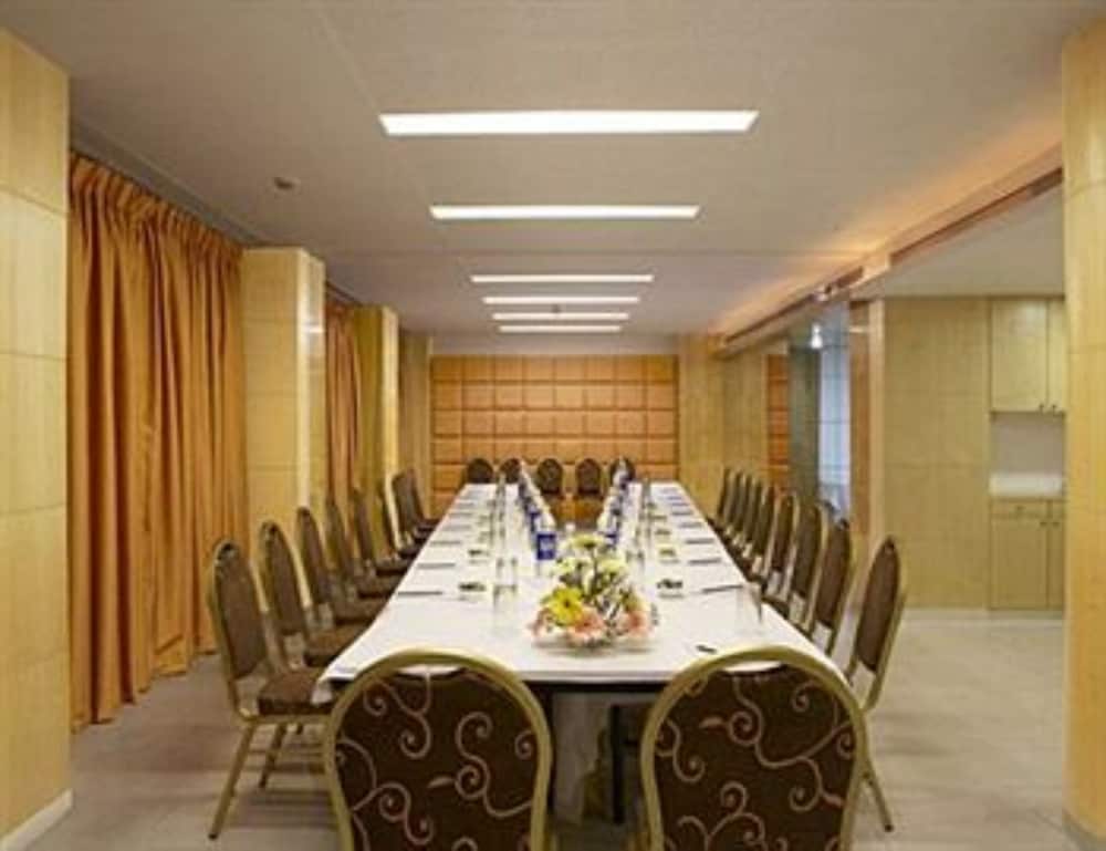 Hotel Satkar Residency 36/43