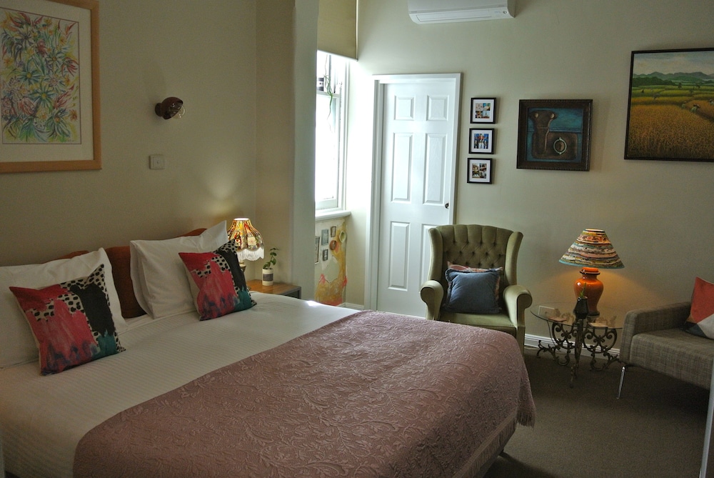 Vine Valley Inn 18/36