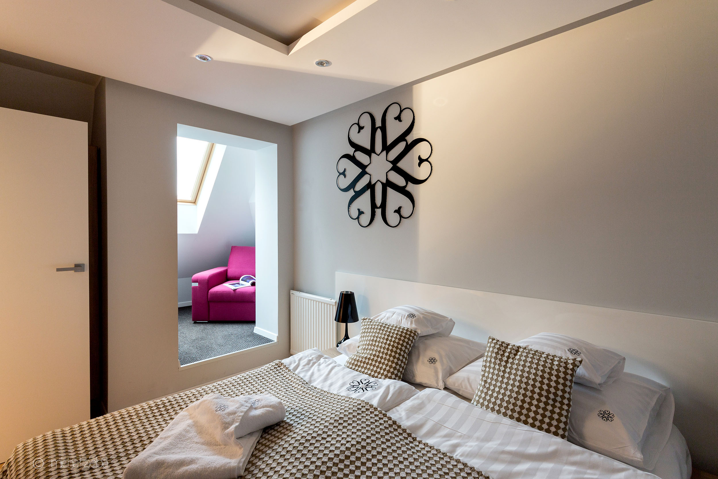 1 BEDROOM, APARTMENT