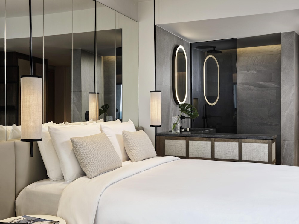 Superior, Deluxe, Double Bed, Sea Front, Balcony، NIKO Seaside Resort MGallery - Adults Only 3/4