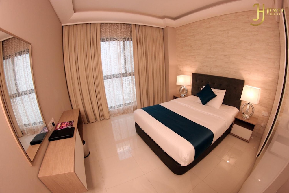The Jewel Hotel 10/48
