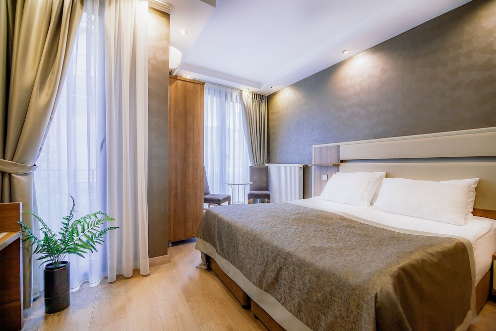 Kavalali Suites 22/50