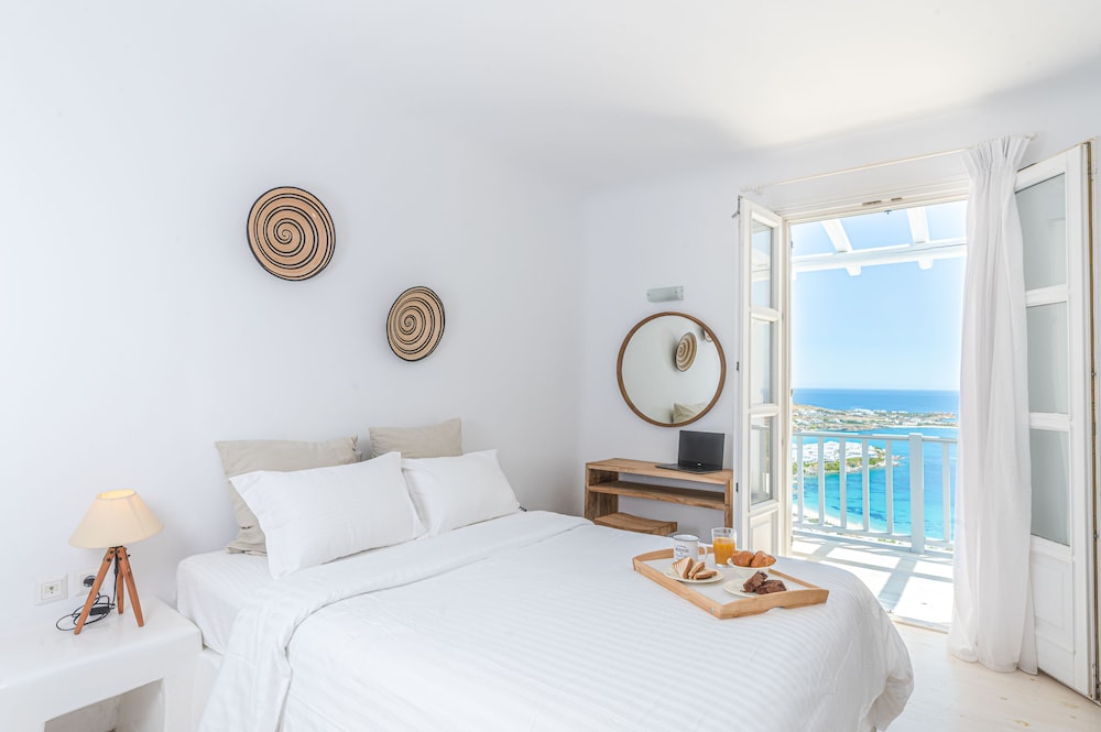 4 Bedrooms, Luxury, Villa, Bunk Bed, 3 Queen Beds, Sea View, Sofa, Pool Access
