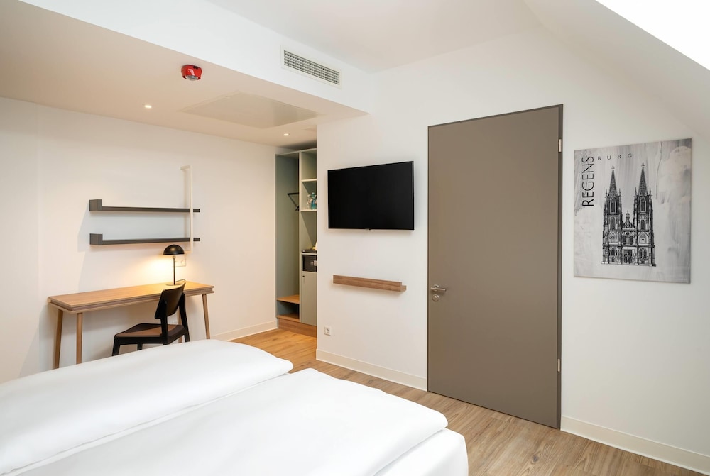 elaya hotel regensburg city center, Trademark by Wyndham 9/36