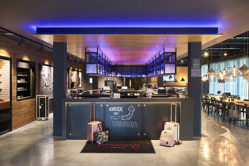 Moxy York 6/50