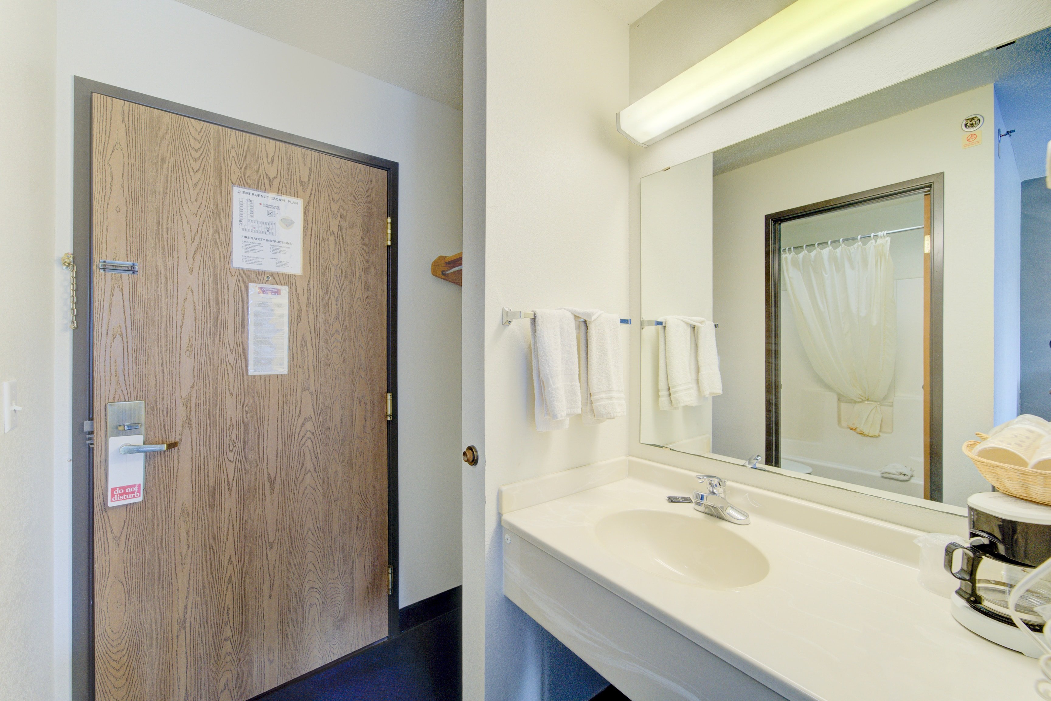Capital O Amerihost Inn and Suites Fulton Hwy 54 MO 58/63