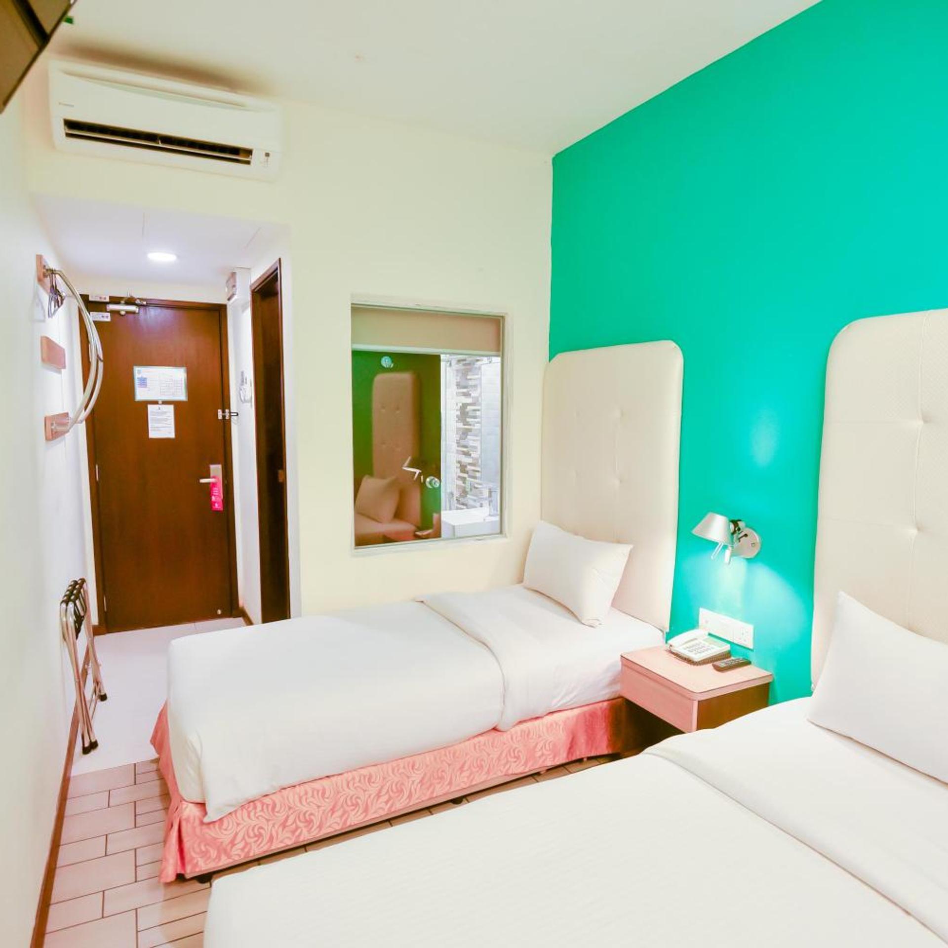Lumut Suites 20/50