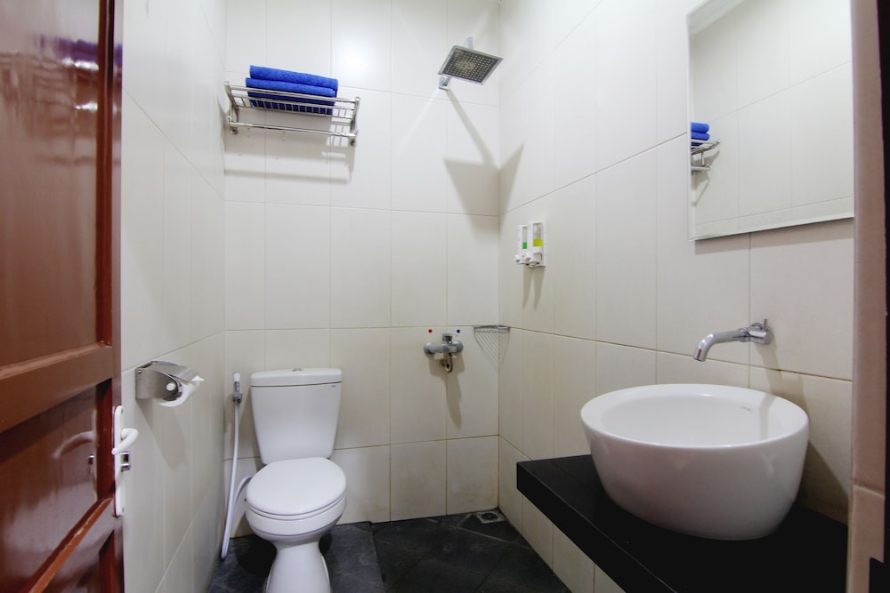 Lingga Hotel 32/37