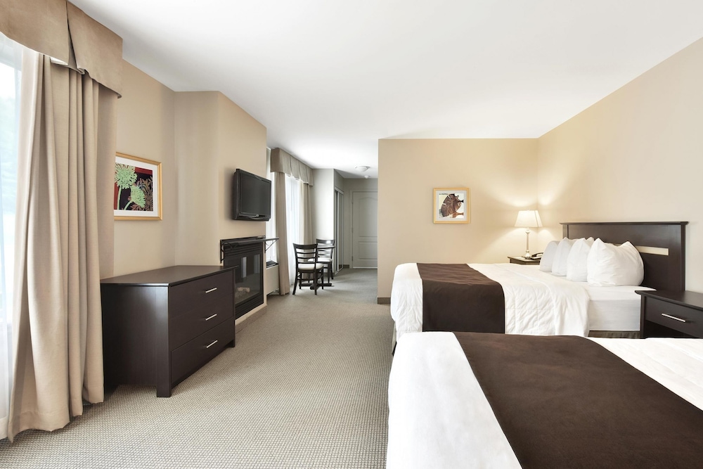 room, 2 queen beds