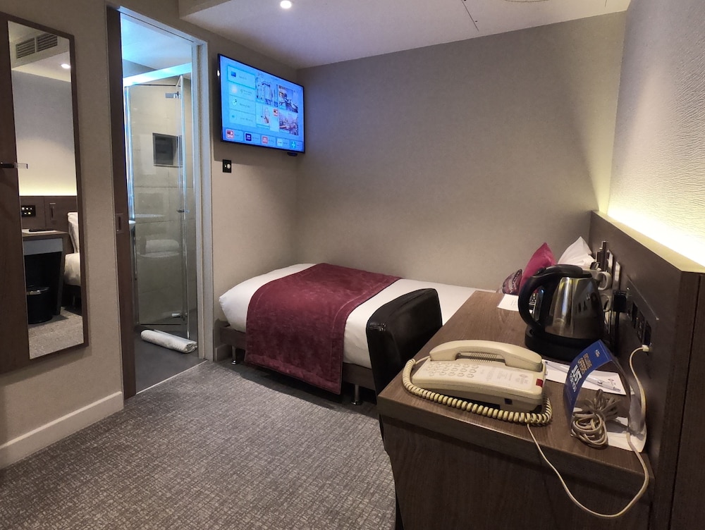 Best Western Plus Delmere Hotel 35/41