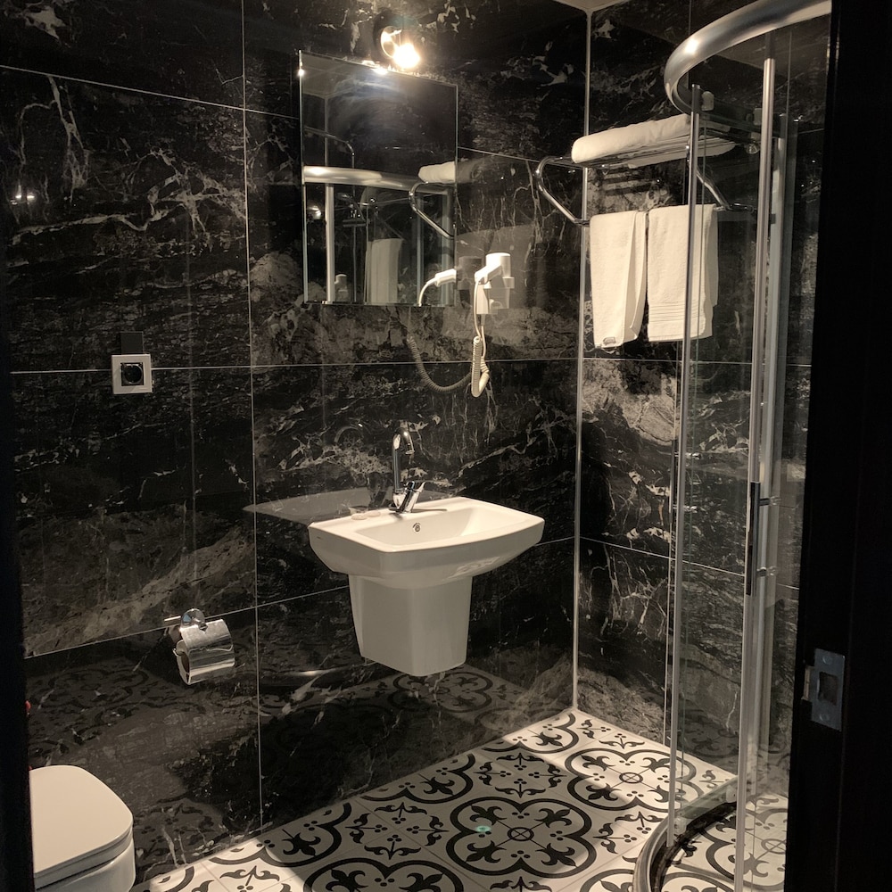 Omur Hotel 47/50