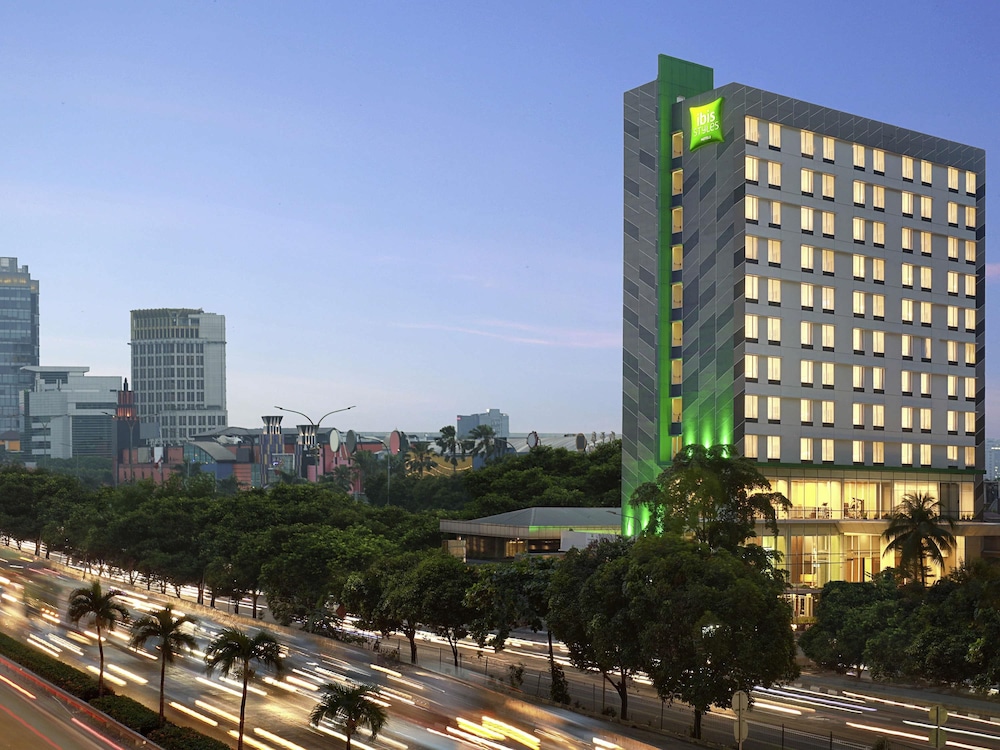 Ibis Styles Jakarta Simatupang 3/39