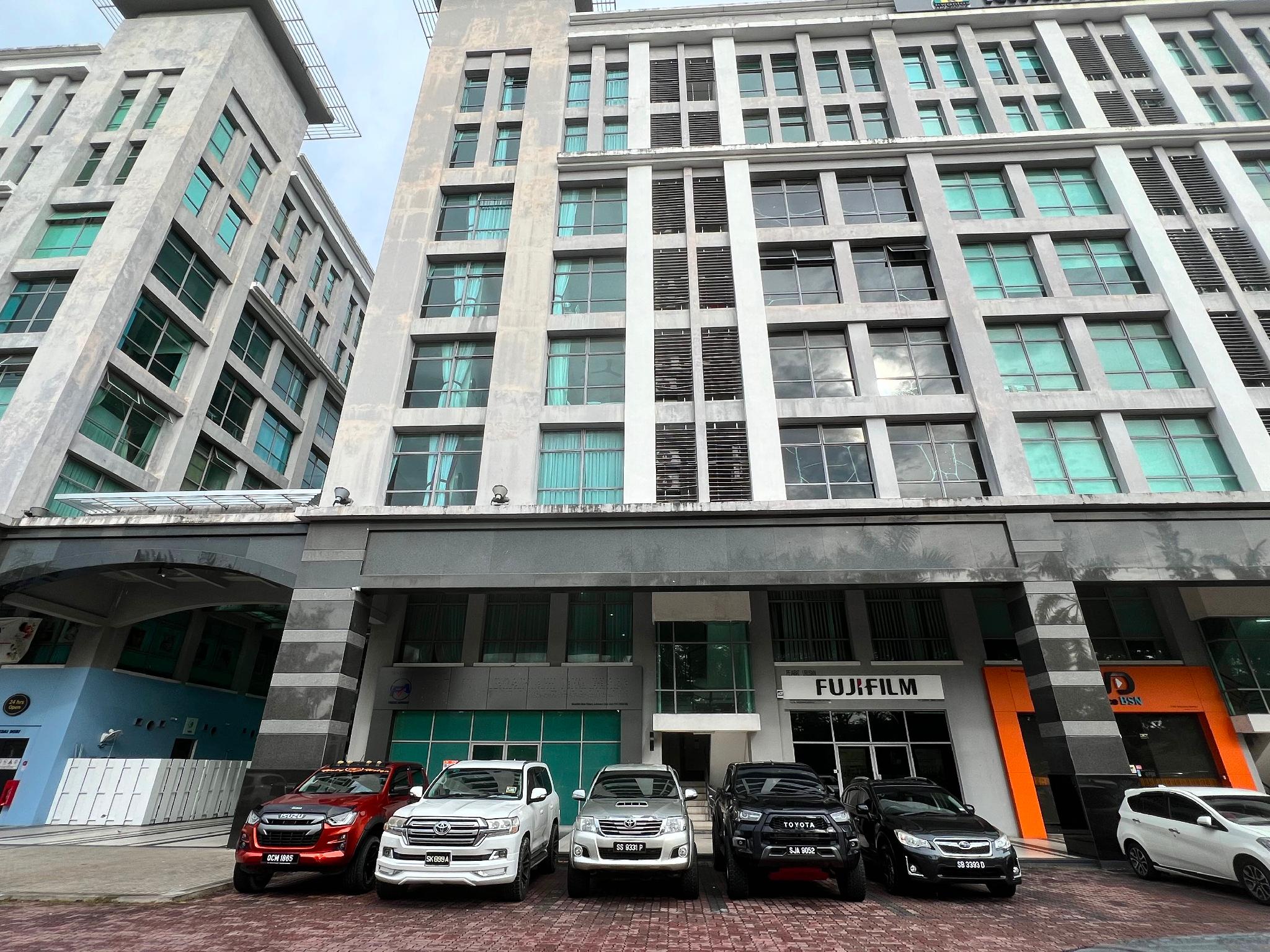 Capital O 90985 Margo Hotel KK 14/23