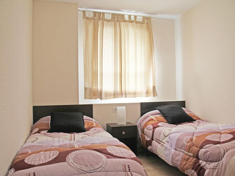 APARTAMENTOS RESIDENCIAL DOÑA CARMEN 3000 16/50