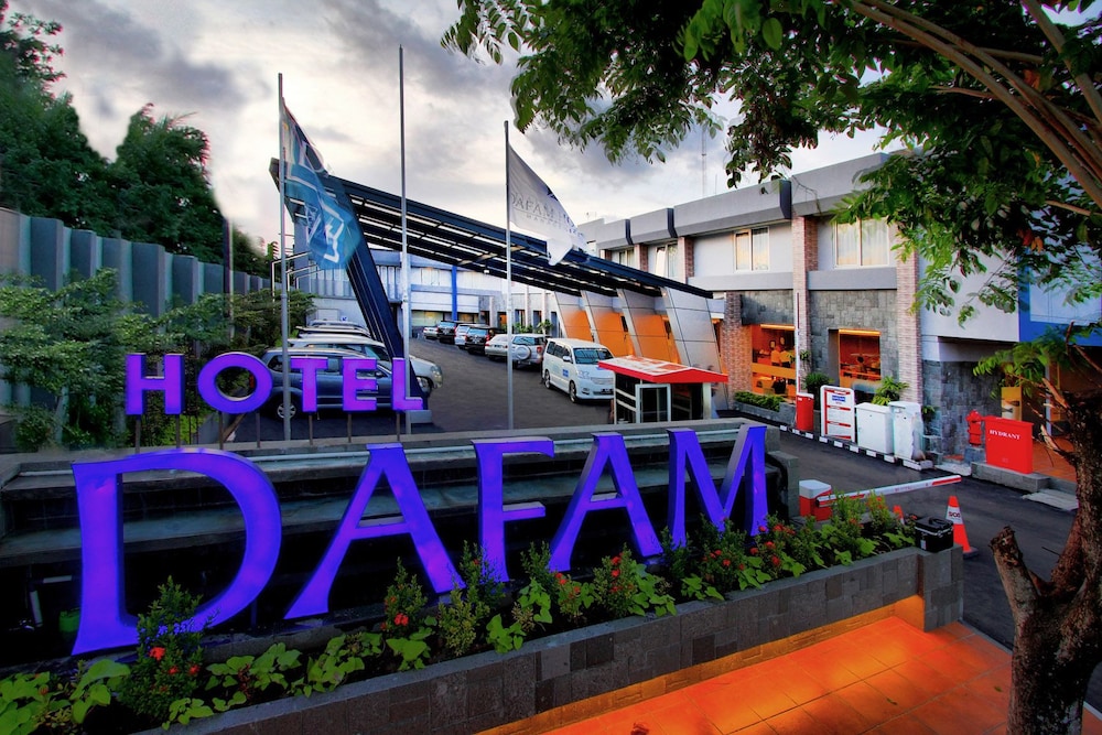 Hotel Dafam Cilacap 3/36