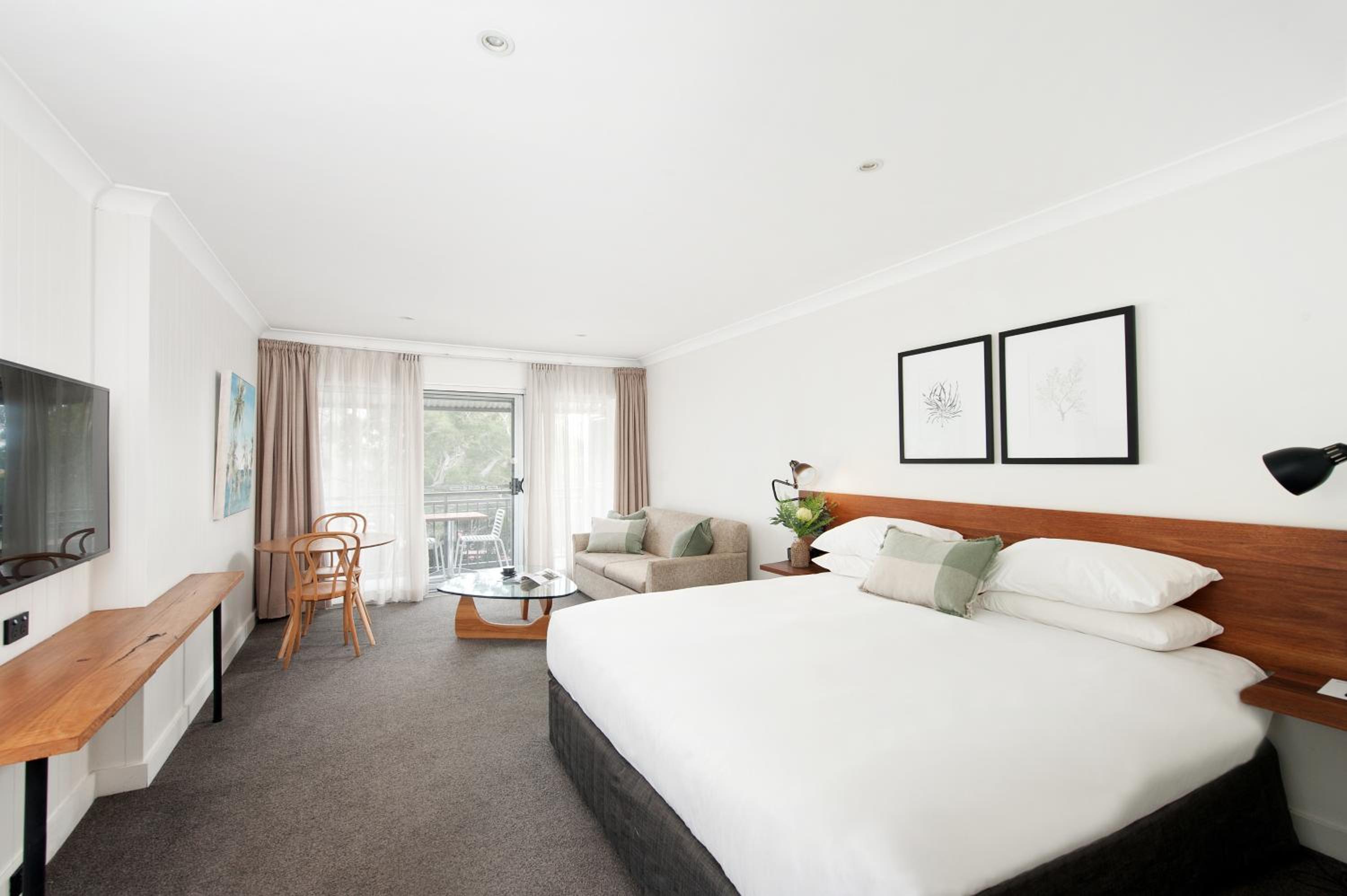 Spa, Deluxe, Studio, King Bed