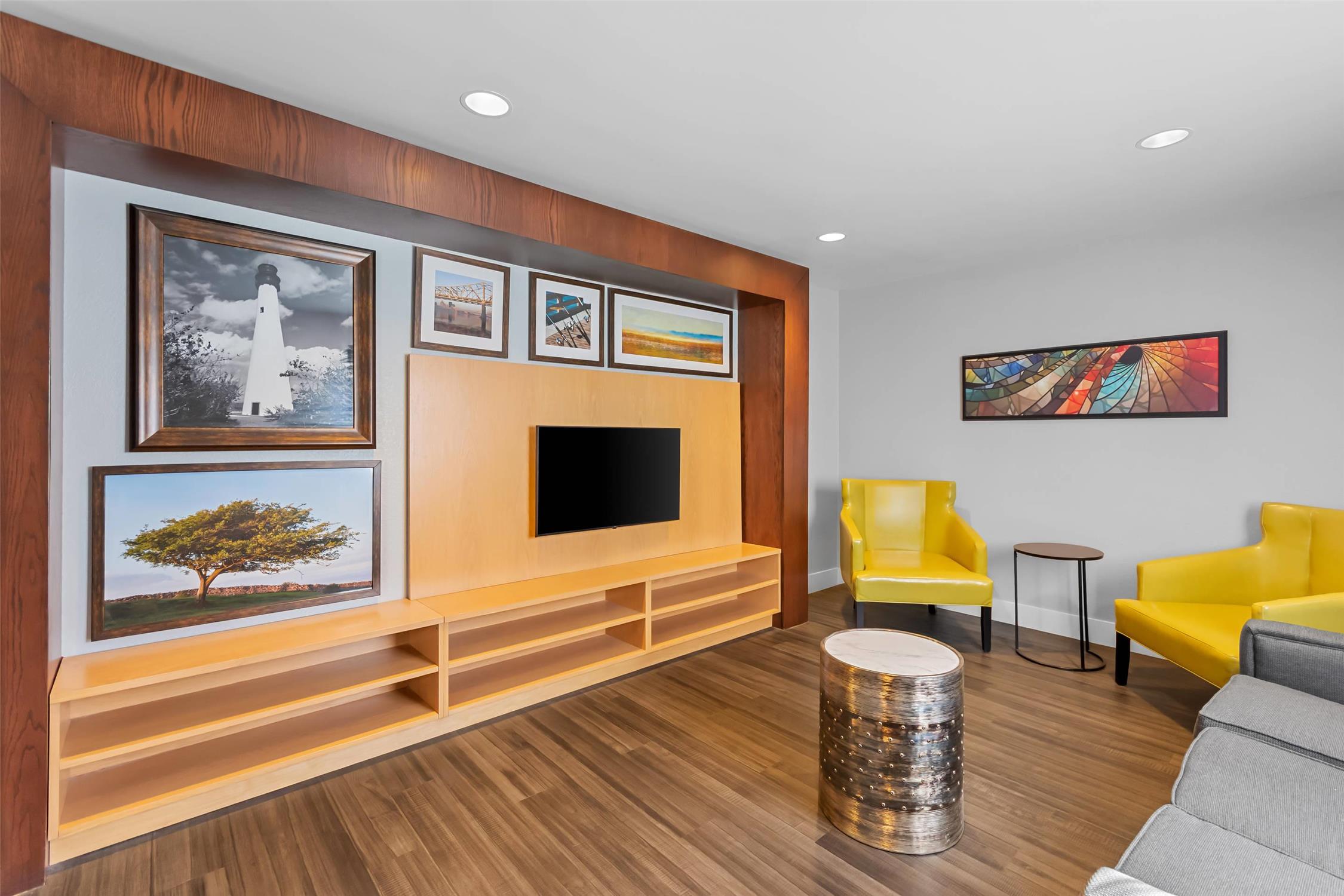 MainStay Suites Louisville Jeffersontown 8/17