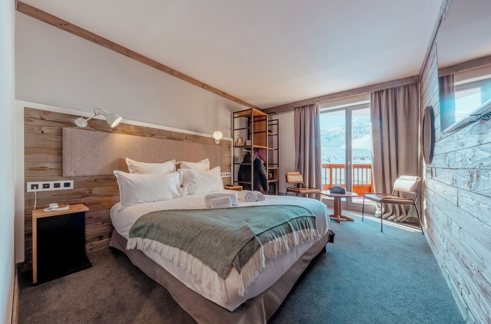 Le Levanna Hotel Restaurant 27/67