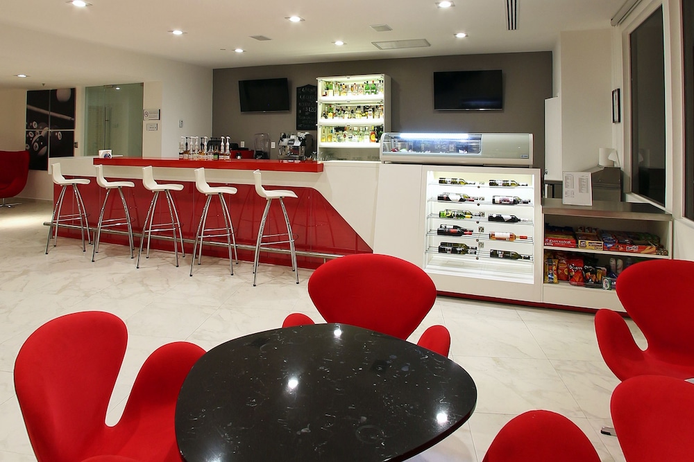 Fiesta Inn Express Perinorte 8/84