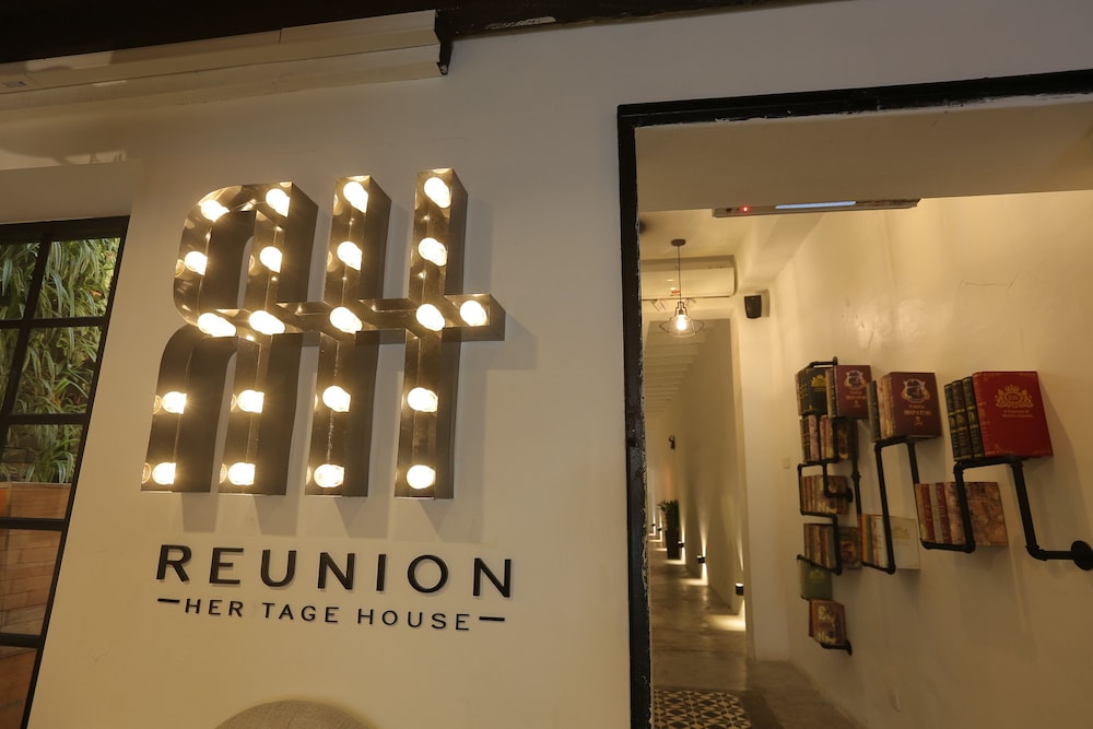 Reunion Heritage House 2/50
