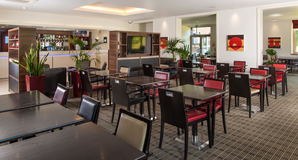 Holiday Inn Express LONDON - DARTFORD 38/52