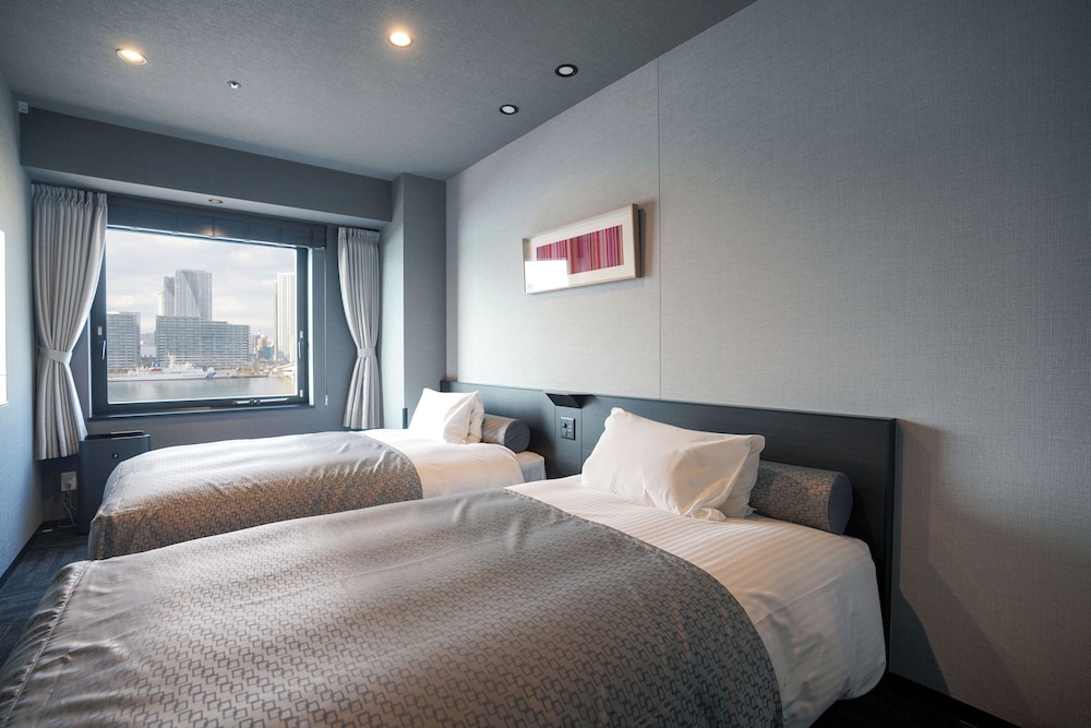 STANDARD, TWIN BEDS, BAY VIEW