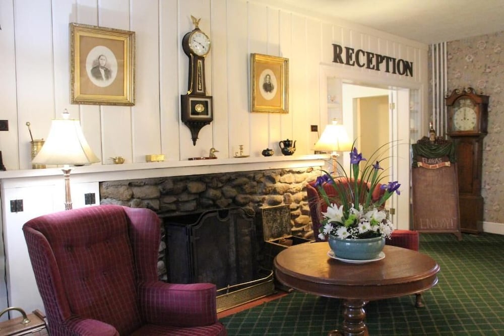 Inverary Resort 11/68