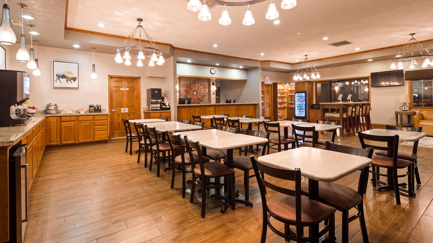 Best Western Buffalo Ridge Inn 27/33