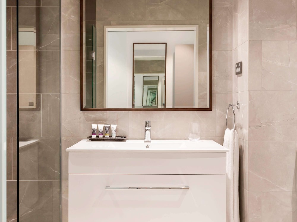 Mercure Auckland Queen Street 20/70
