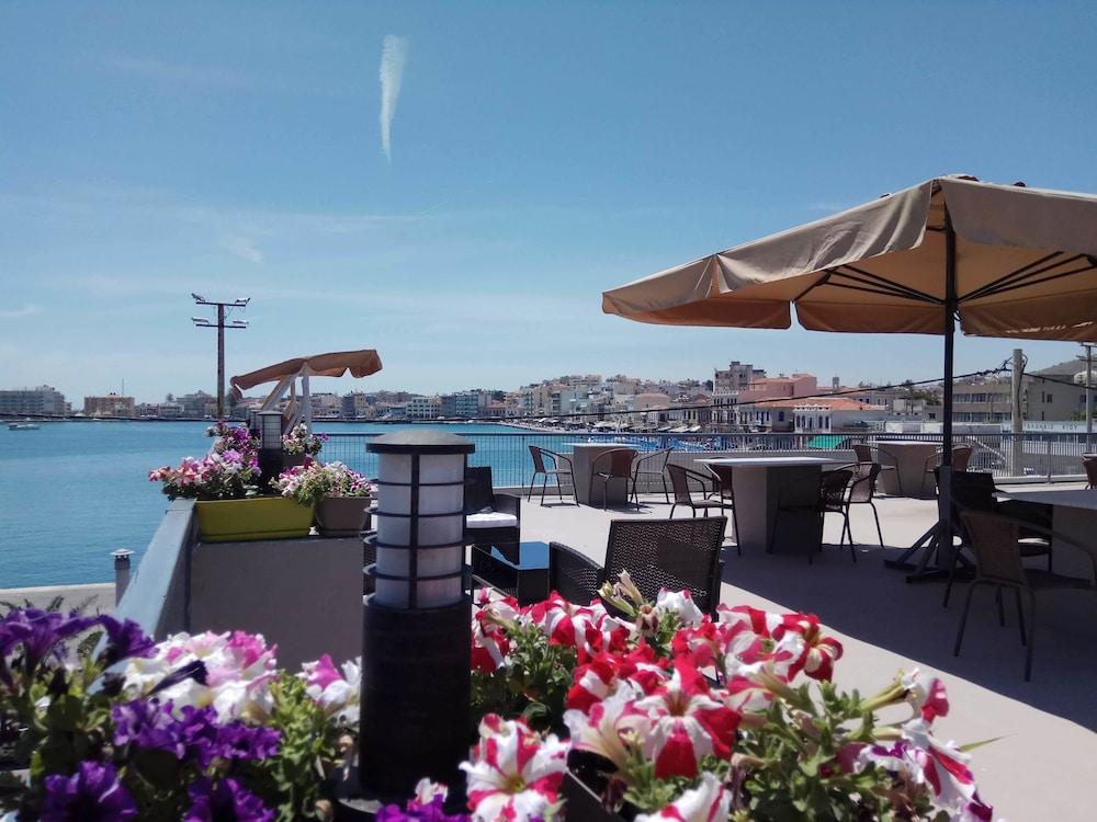 City Point Chios 38/49