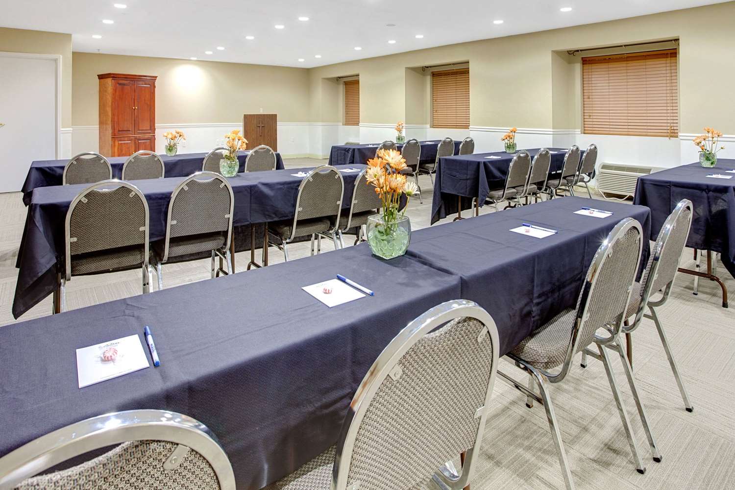 Microtel Inn Suites By Wyndham Stockbridge Atlanta I 75 44/58