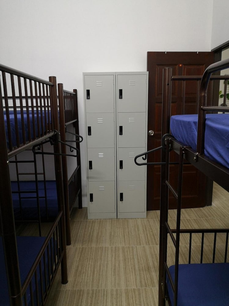 Homey Hostel 34/38