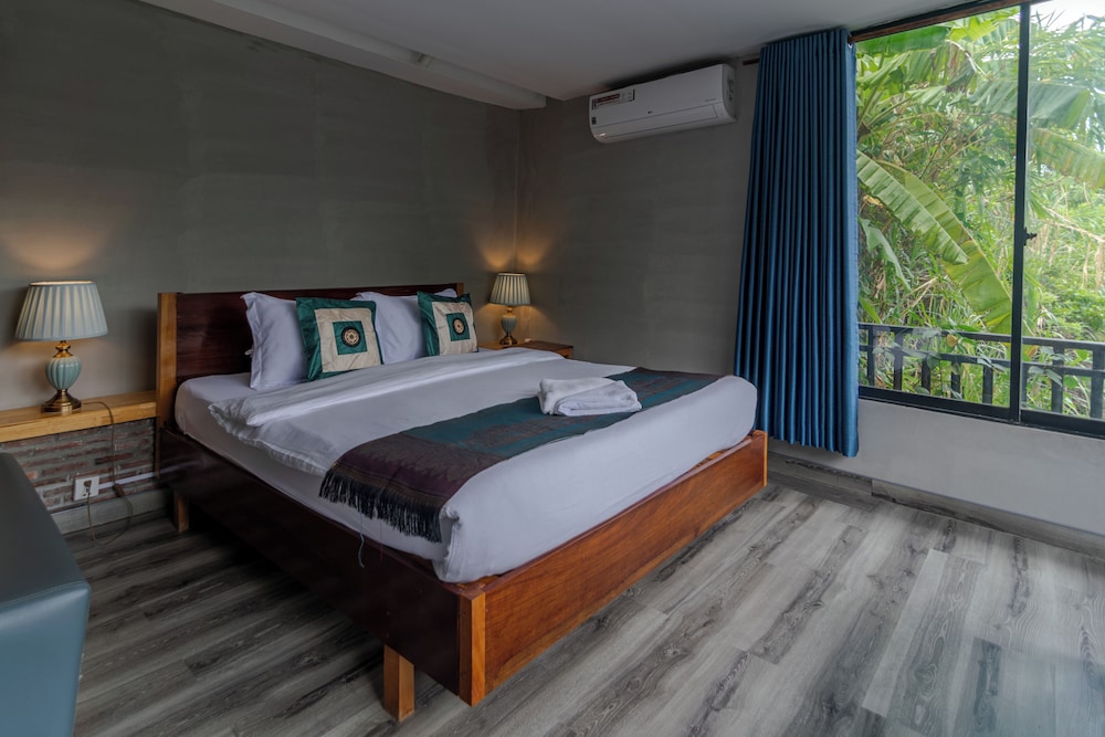 Samathi Lake Resort 24/48