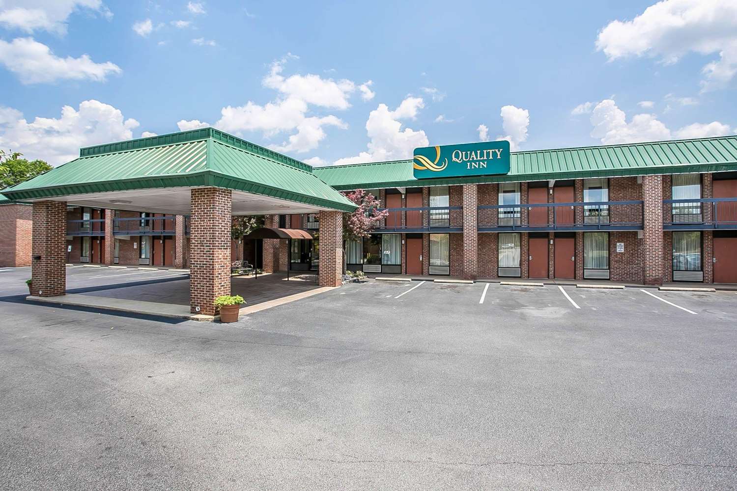 Quality Inn Hartsville 5/37
