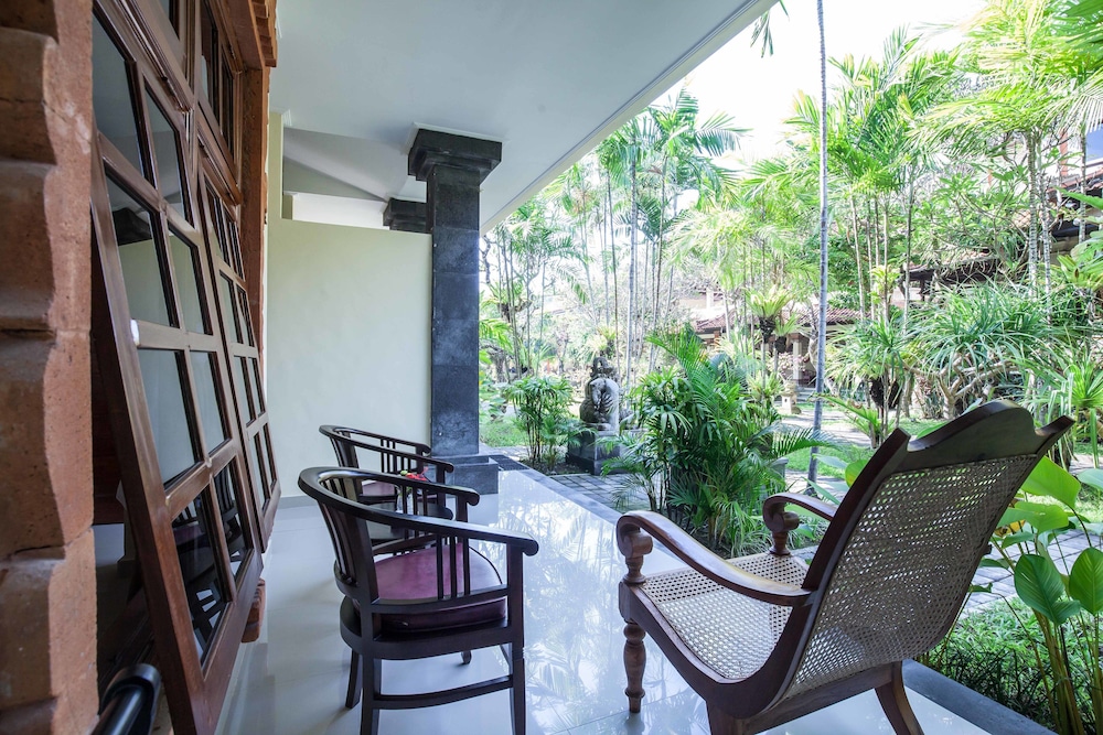 VILA SHANTI BEACH HOTEL 22/36